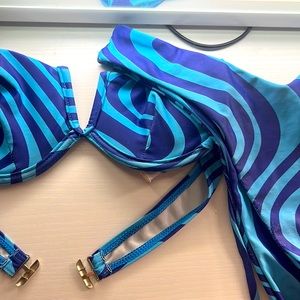 Blue swirl bikini thong V shape